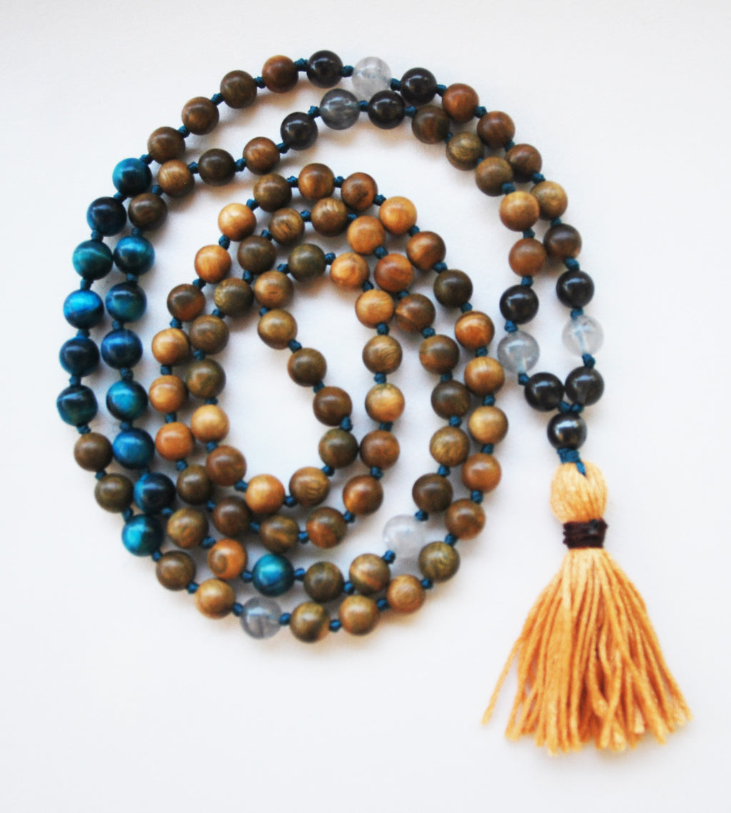 8mm Green Sandalwood & Blue Tigers Eye 108 Knotted Mala Necklace with Cotton Tassel
