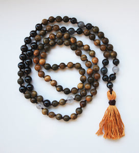 8mm Green Sandalwood & Garnet 108 Knotted Mala Necklace with Cotton Tassel