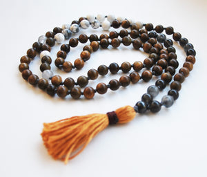 8mm Green Sandalwood & Howlite 108 Knotted Mala Necklace with Cotton Tassel